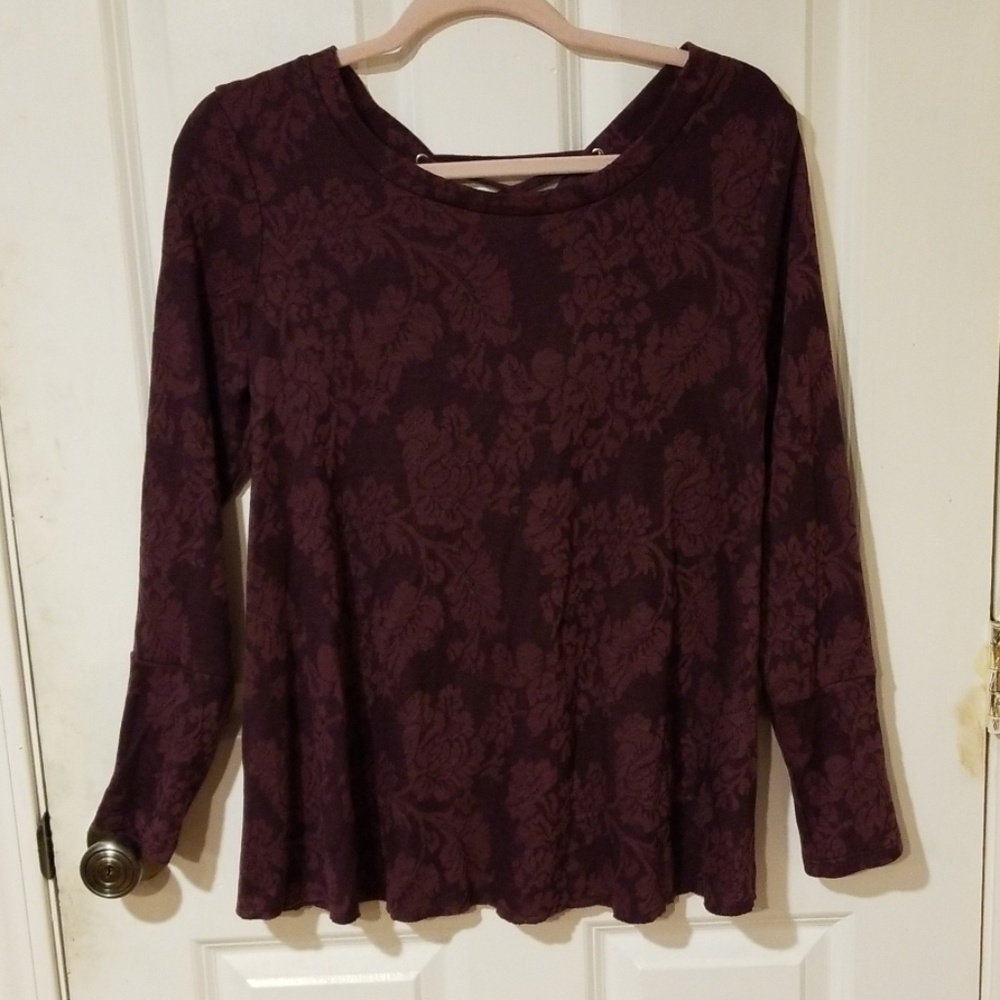 🤩Wild Fable Long Sleeve Back Lace Up Sweater